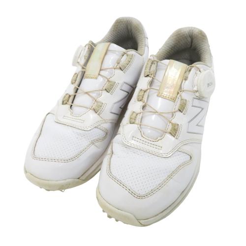 NEW BALANCE GOLF ニューバランス UGS574A スパイクレス ゴルフシューズ 総柄 ホワイト系 サイズ：23cm ランク：B  【中古】ゴルフウェア シューズ 中古ゴルフウェア通販サイトSTST(ストスト)