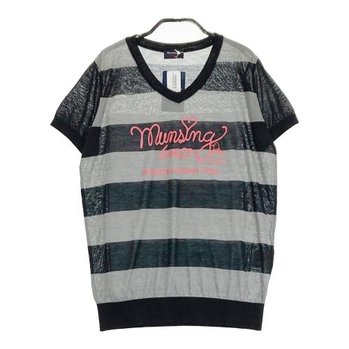 サイズ：L MUNSING WEAR マンシングウェア  半袖ポロシャツ ボーダー 総柄 レッド系 [240101435499] ゴルフウェア レディース ストスト サイズ：L MUNSING WEAR マンシングウェア 半袖ポロシャツ