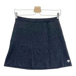 サイズ：M DESCENTE GOLF デサントゴルフ  ニット スカート  グレー系 [240101456303] ゴルフウェア レディース ストスト DESCENTE GOLF デサントゴルフ ニット スカート グレー系 サイズ