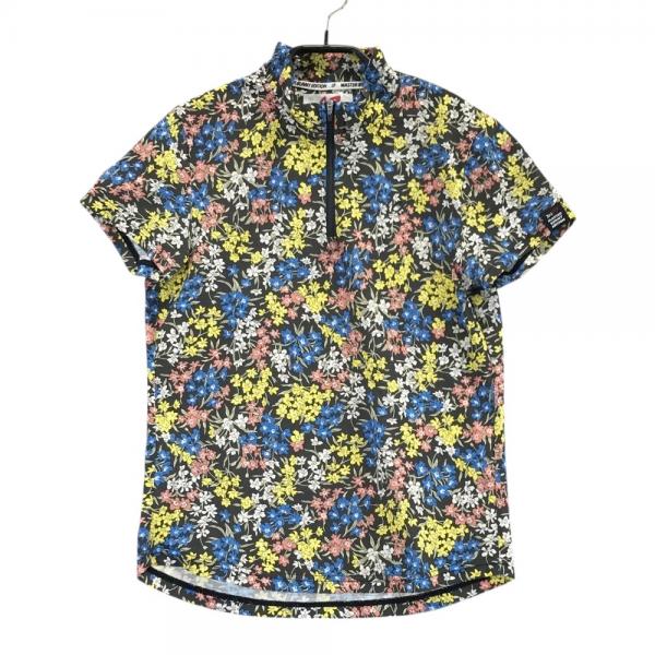 サイズ：1 MASTER BUNNY EDITION マスターバニーエディション  ハーフジップ 半袖Tシャツ 花 総柄 ブラック系 [240101479617] ゴルフウェア レディース ストスト MASTER BUNNY EDITION マスターバニーエディション ハーフジップ