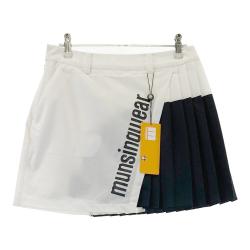 【新品未使用】マンシングウェア　スカート　15 ネイビー デサント 新品未使用】マンシングウェア スカート 15 ネイビー デサント
